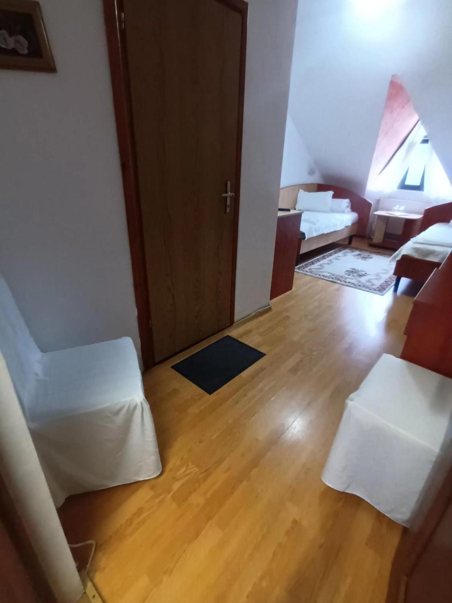 Hotel Casa Boiereasca à Iasi Extérieur photo