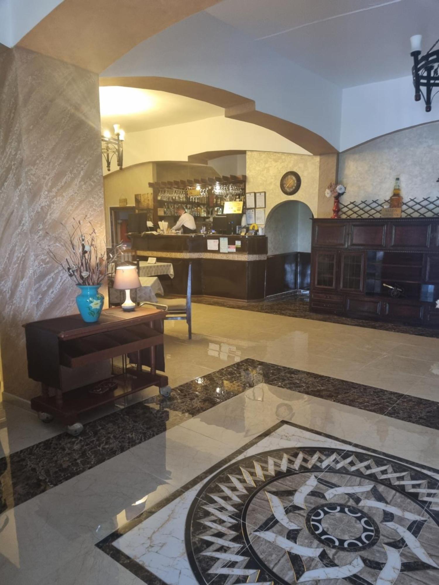 Hotel Casa Boiereasca à Iasi Extérieur photo