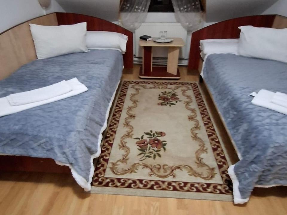 Hotel Casa Boiereasca à Iasi Extérieur photo
